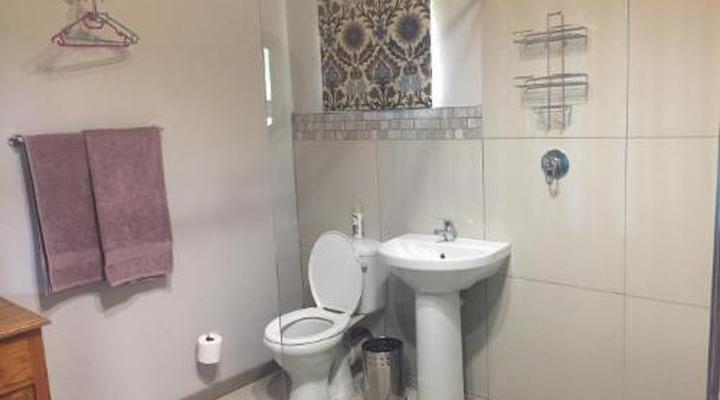 Loch Athlone Overnight Accommodation