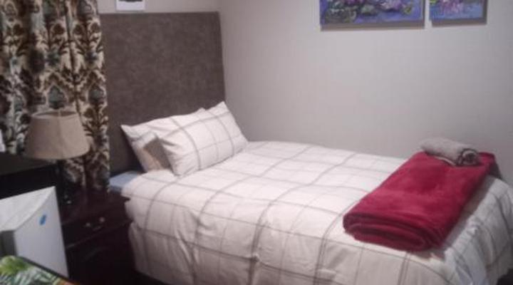 Loch Athlone Overnight Accommodation