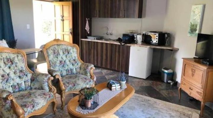 Loch Athlone Overnight Accommodation