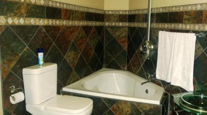 Loch Athlone Overnight Accommodation