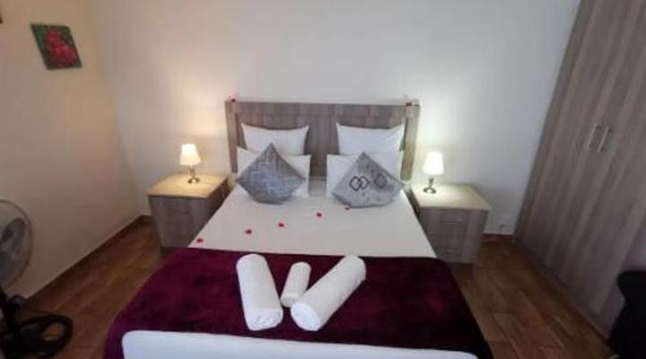 Fifty Galena, Affordable luxury