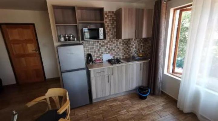 Fifty Galena, Affordable luxury