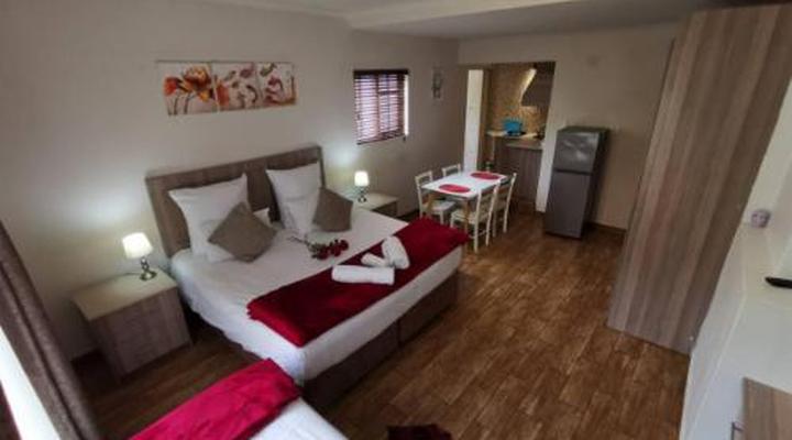 Fifty Galena, Affordable luxury