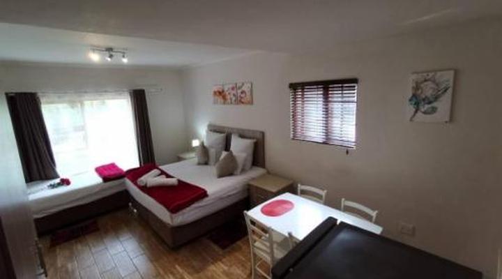 Fifty Galena, Affordable luxury