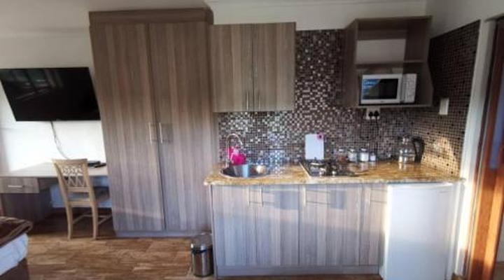 Fifty Galena, Affordable luxury