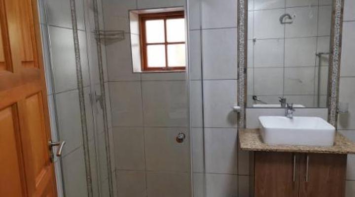 Fifty Galena, Affordable luxury