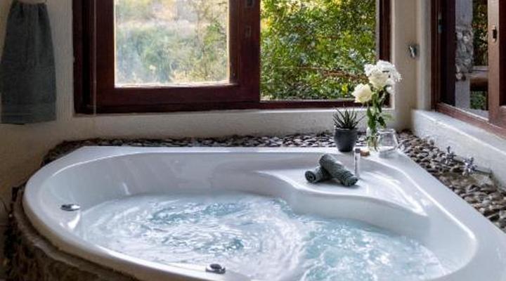 Leopard's Lair Bush Lodge