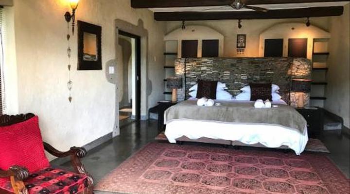 Tinkers Lakeside Lodge