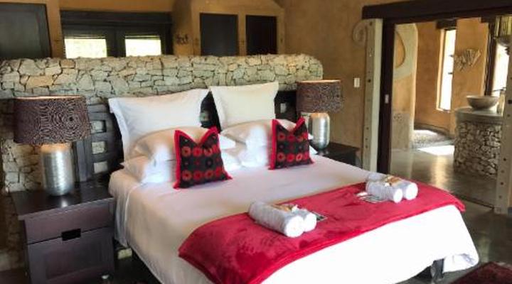 Tinkers Lakeside Lodge