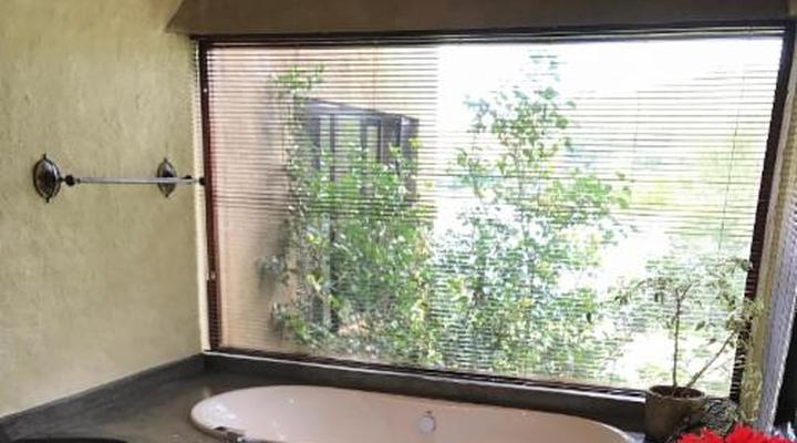 Tinkers Lakeside Lodge