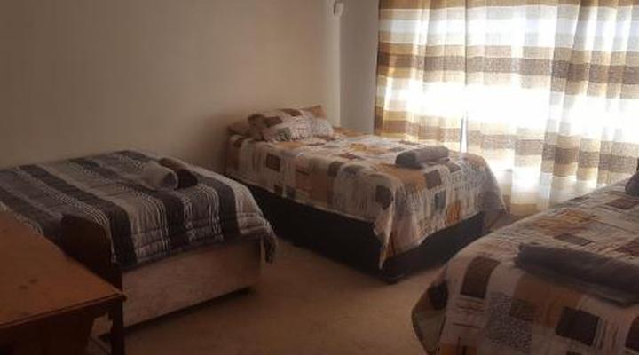 House Cottage and Contractors Manor