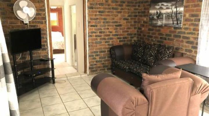 House Cottage and Contractors Manor