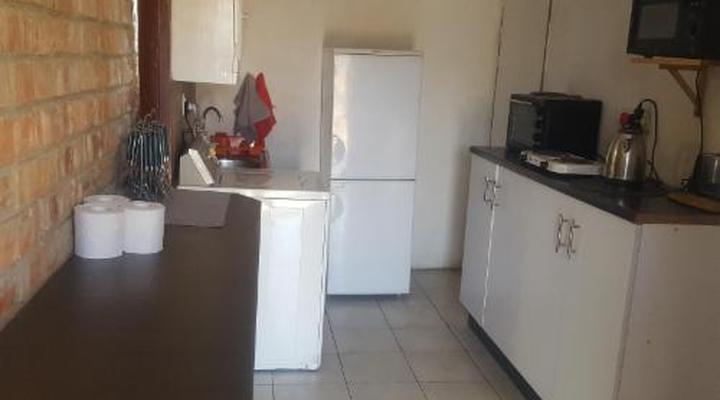 House Cottage and Contractors Manor