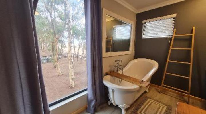 Oorgenoeg in Langebaan