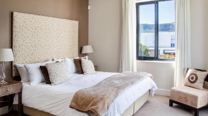 Marine Square Luxury Holiday Suites