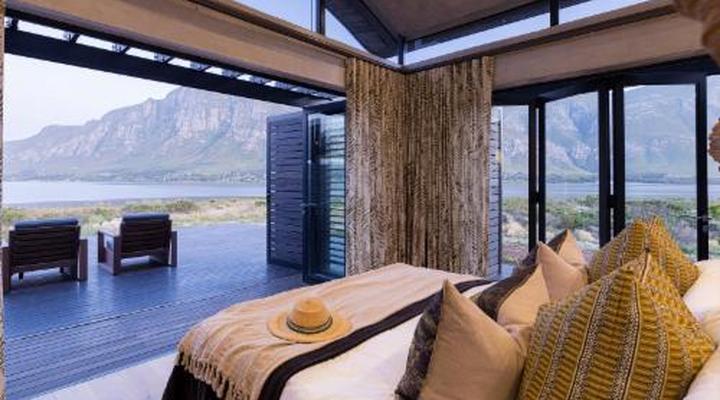 Perivoli Lagoon House