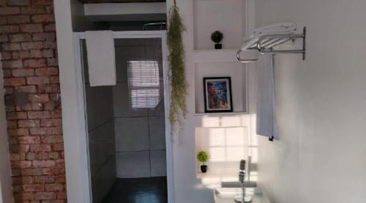 84 on Fourth Guest House!