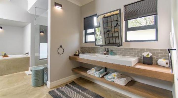 Valley Lodge - Babanango Game Reserve