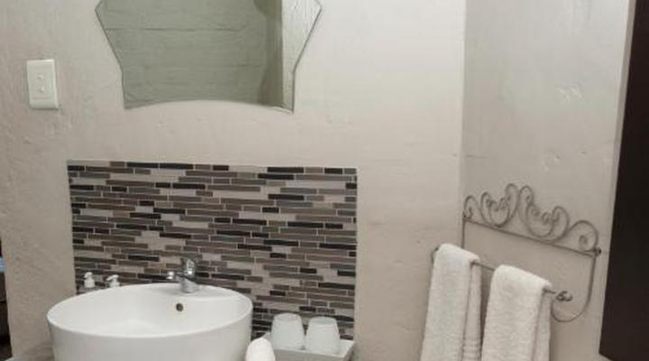 Tsumeb Theater Guesthouse