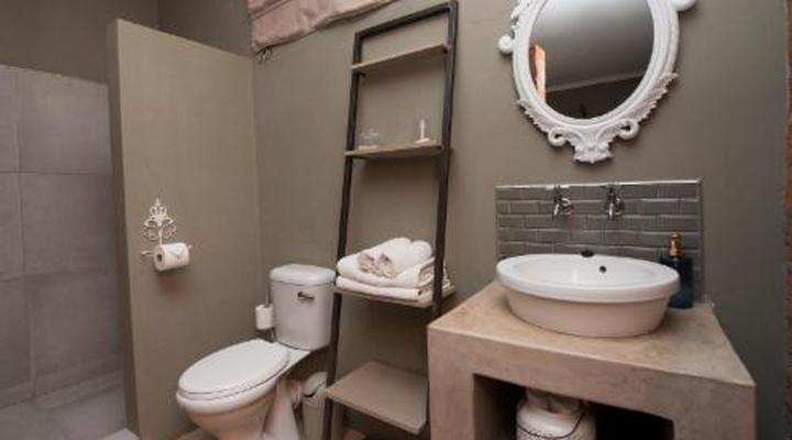 Tsumeb Theater Guesthouse