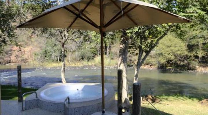 Zenzele River Lodge