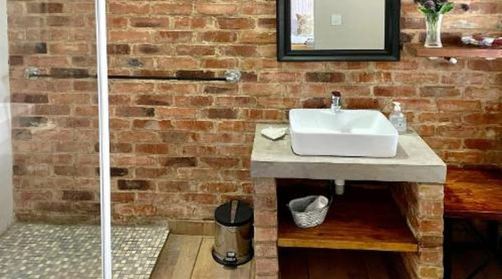 59 On True North Guest Rooms