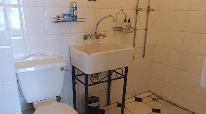 Point Village Guest House