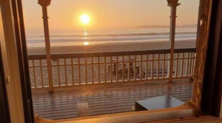 Point Village Guest House