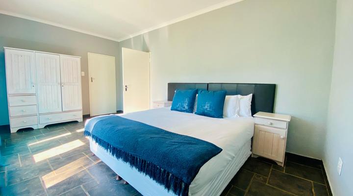 Into the Sunset Manor