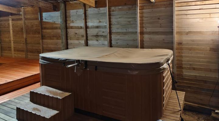 Into the Sunset Manor