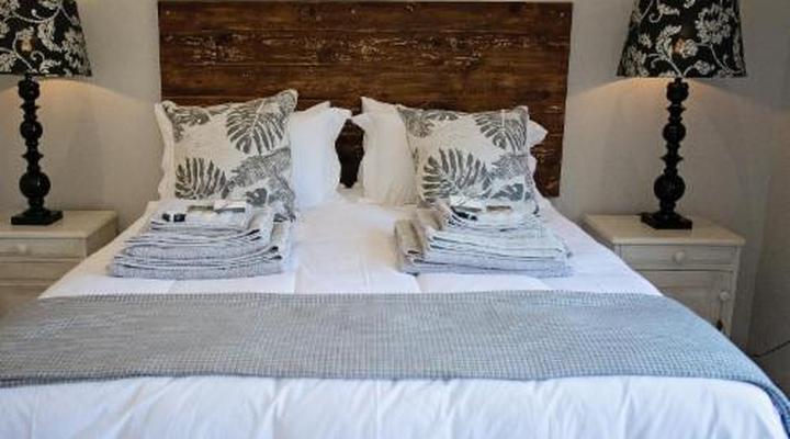 870 on Riverview Drive