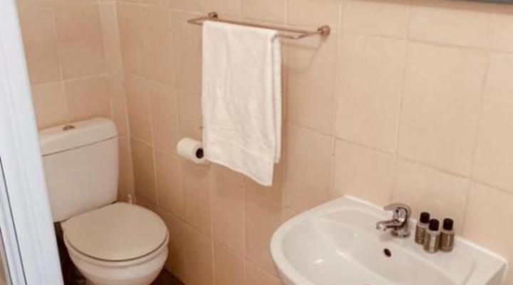 Zestees Bed & Breakfast