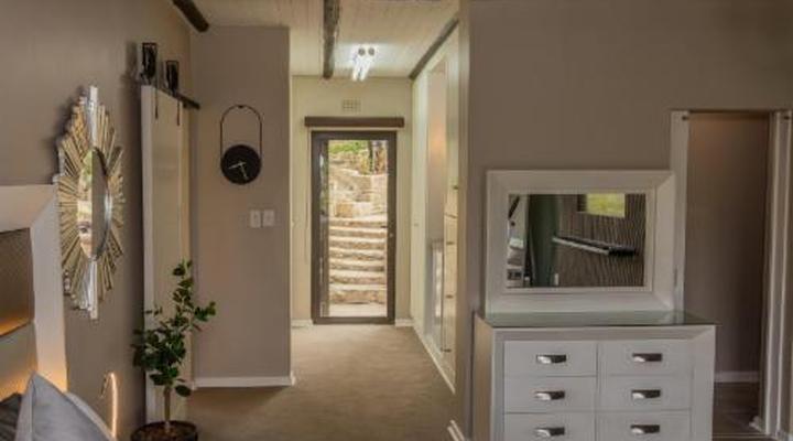 8 On Penny Guesthouse