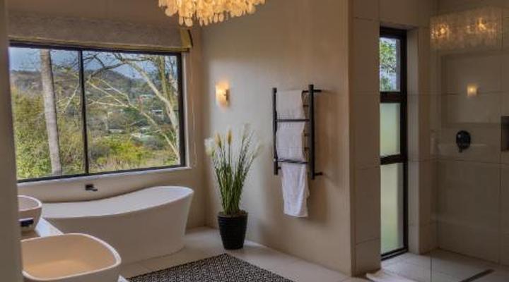 8 On Penny Guesthouse