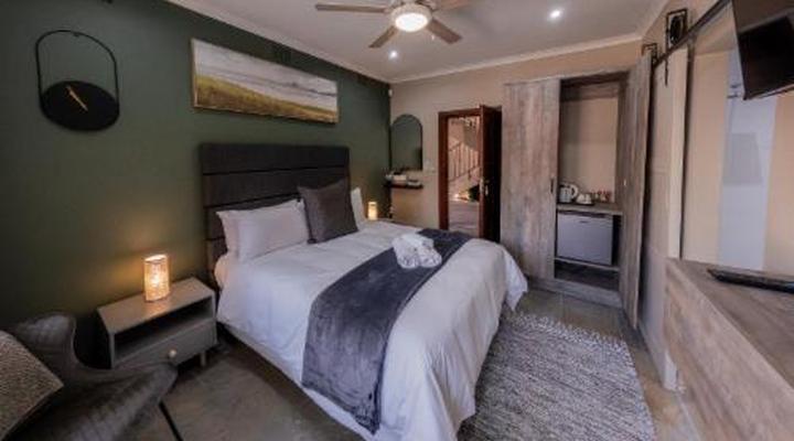 8 On Penny Guesthouse