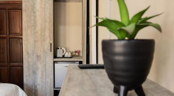 8 On Penny Guesthouse