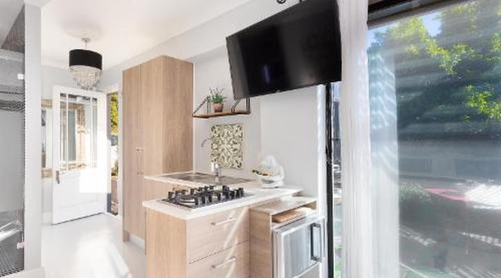 A Studio Apartment in Bloubergsands