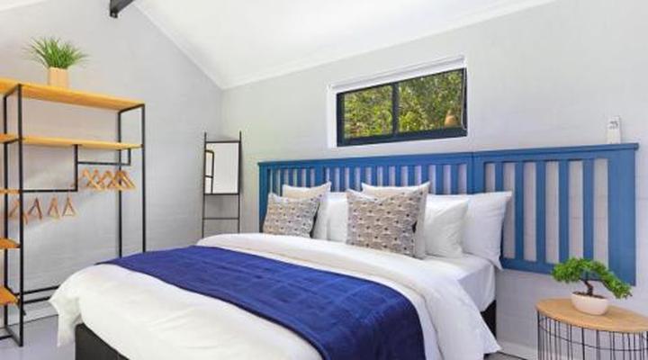 A Studio Apartment in Bloubergsands