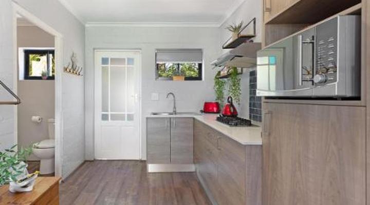 A Studio Apartment in Bloubergsands