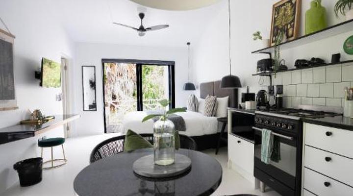 Brenaissance Wine & stud Estate