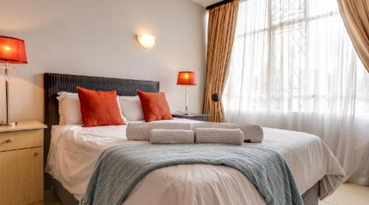 RAD STAYS - Illovo Mews 245 Oxford Road