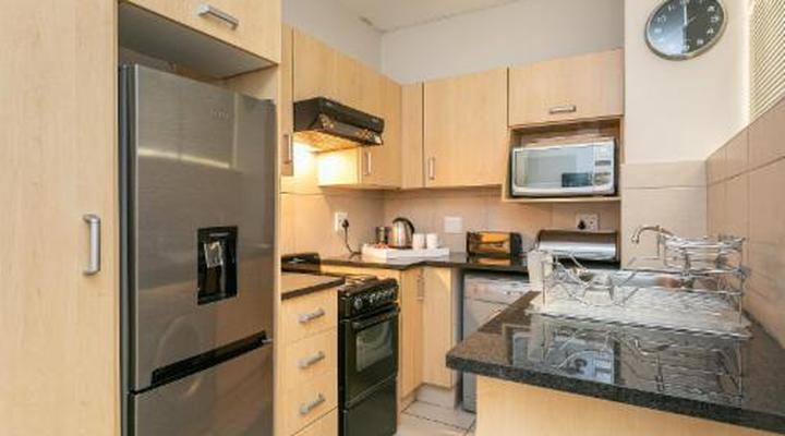 RAD STAYS - Illovo Mews 245 Oxford Road