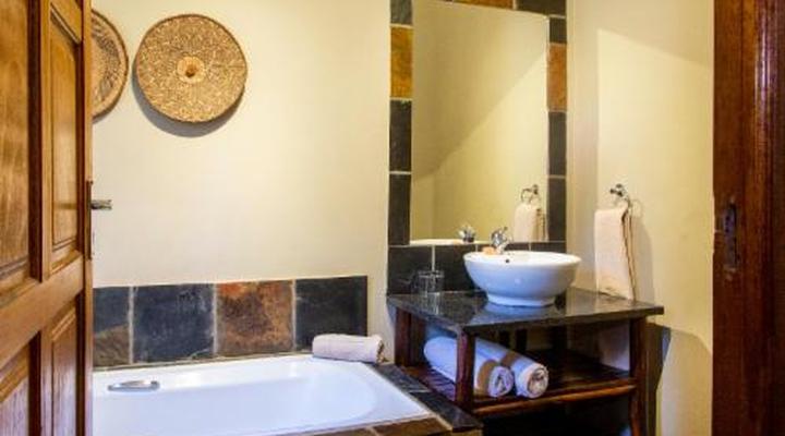 Sondela Nature Reserve & Spa Chalets