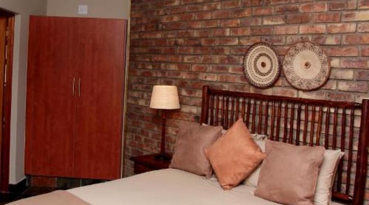 Sondela Nature Reserve & Spa Chalets