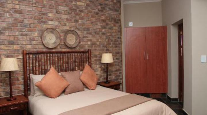 Sondela Nature Reserve & Spa Chalets