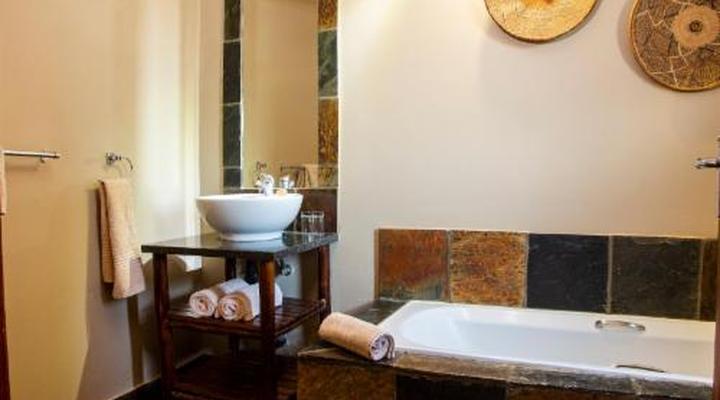 Sondela Nature Reserve & Spa Chalets