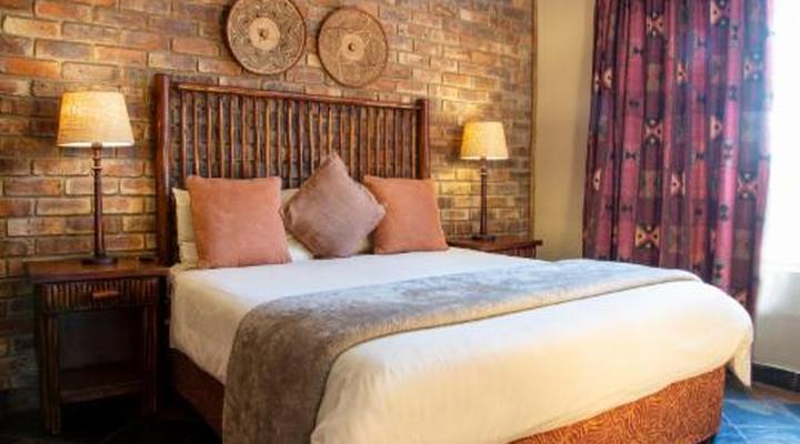 Sondela Nature Reserve & Spa Chalets