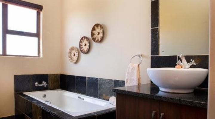 Sondela Nature Reserve & Spa Chalets