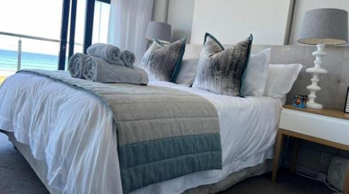 Blouberg Luxury Beachfront apartment