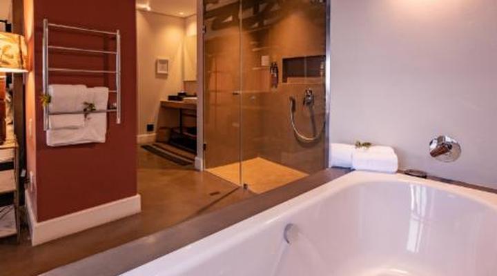 Zulu Rock Lodge - Babanango Game Reserve